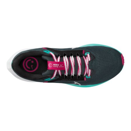 Nike Women's Air Zoom Pegasus 40 Lightweight Mesh Running Shoes