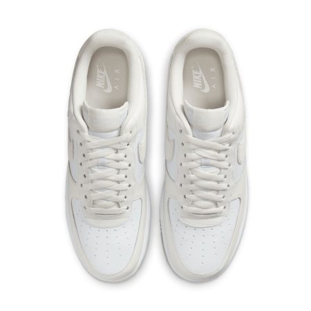 Nike Men's Air Force 1 '07 LV8 Casual Shoes/Sneakers