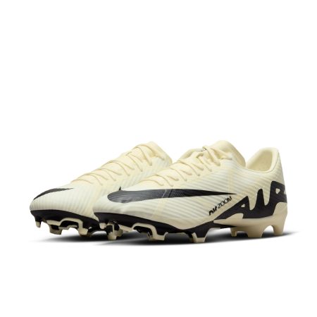 Nike Men's Zoom Vapor 15 Academy Multi-Ground Low-Top Soccer Cleats