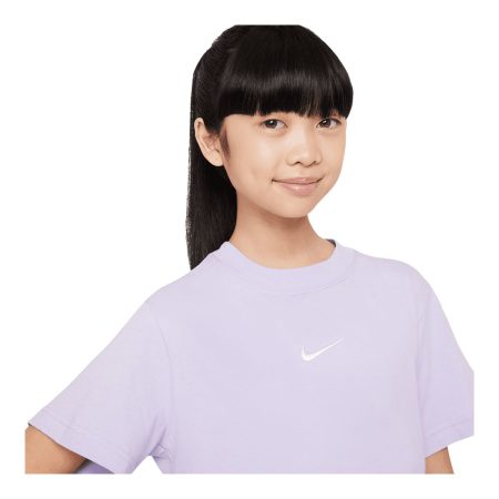 Nike Sportswear Girls' Essentials Boxy T Shirt