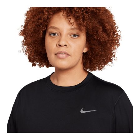 Nike Women's Plus Size Run Dri-FIT Element Sweatshirt