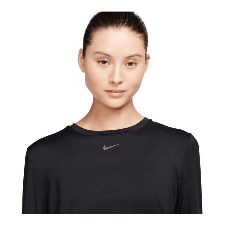 Nike Women's One Classic Dri-FIT Long Sleeve Shirt