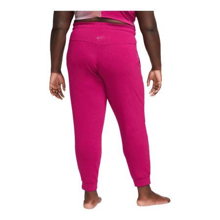 Nike Women's Plus Size Yoga Fleece Jogger Pants, Training