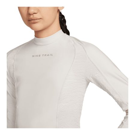 Nike Women's Trail Dri-FIT Long Sleeve Shirt