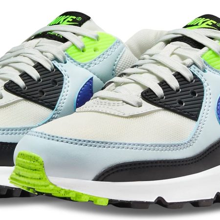 Nike Women's Air Max 90 Next Nature Shoes