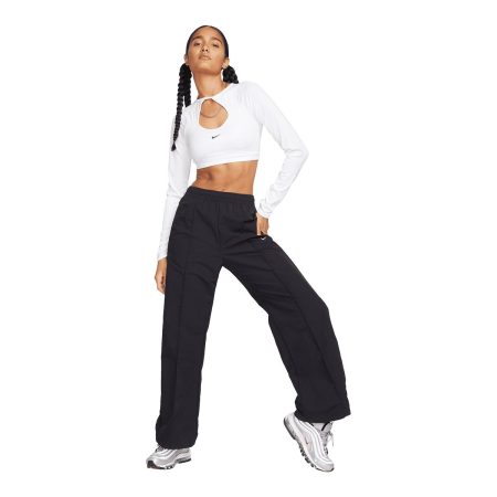 Nike Women's Plus Size Essential Woven High Rise Cargo Pants