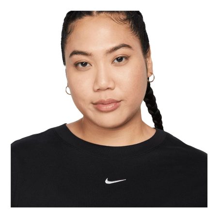 Nike Women's Plus Size Essentials LBR T Shirt