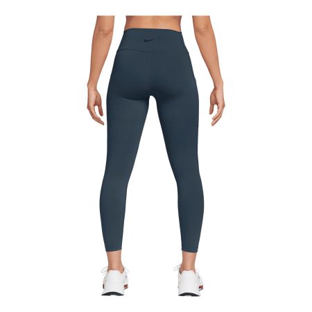 Nike Women's Plus Size One High-Rise Dri Fit 7/8 Pocket Tights