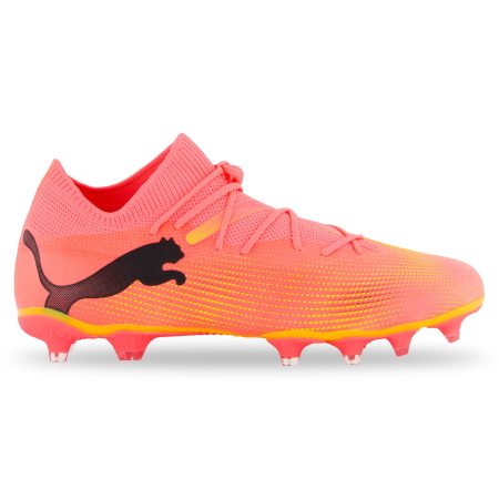 PUMA Unisex Future 7 Match Firm Ground Lightweight Soccer Cleats