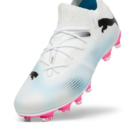 PUMA Women's Future 7 Match Firm Ground Lightweight Soccer Cleats