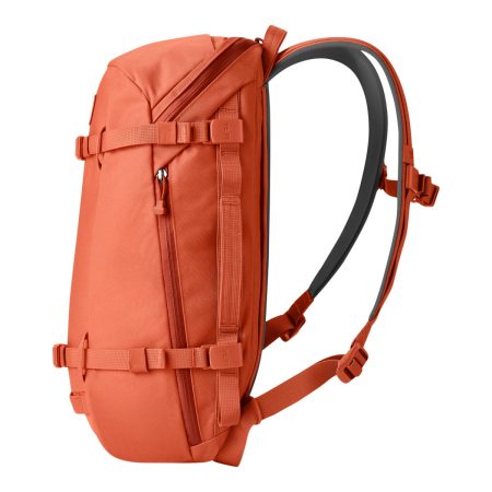 YETI Crossroads 22L Backpack