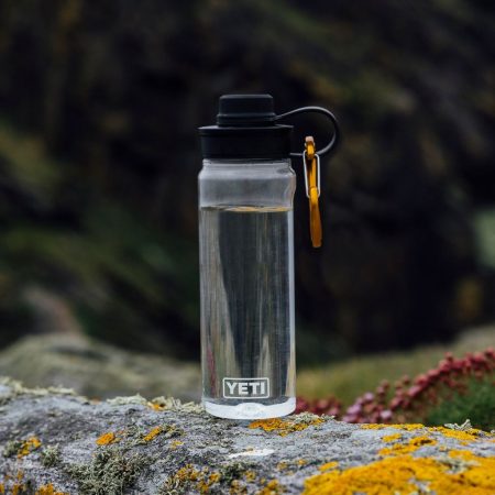 YETI Yonder™ 0.75L Water Bottle With Tether Cap