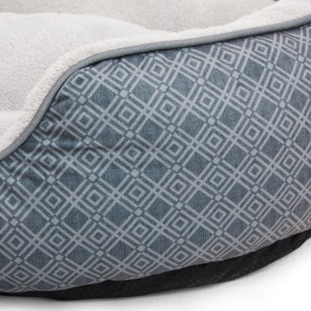 Petco Anti-Slip Round Plush Dog Bed, Washable, 43-in x 37-in, Grey