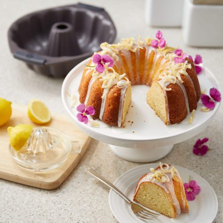 Vida by PADERNO Non-Stick Bundt Cake Pan, 9.5-in