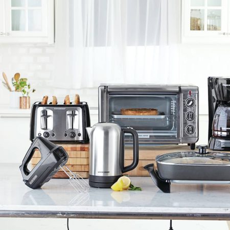 Black & Decker Extra Wide Slots Toaster w/ 7 Settings, Black, 4-Slices