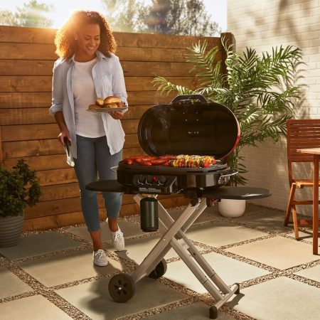 Coleman Roadtrip Portable 3-Burner Propane Gas BBQ Grill with a Folding Cart Stand