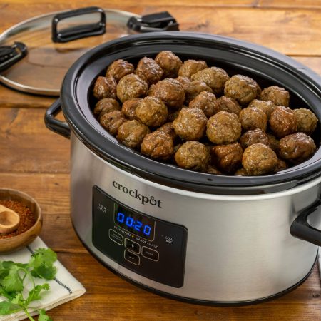 Crock-Pot Digital Programmable Slow Cooker with Locking Lid, Feeds 4 People & More, Stainless Steel, 4-qt