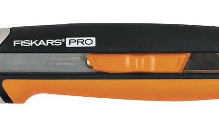 Fiskars Pro Snap-Off Blade Utility Knife, 18-mm, Black/Orange