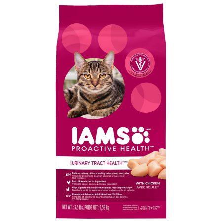 IAMS Proactive Health Urinary Tract Health with Chicken Adult Dry Cat Food, 1.6-kg