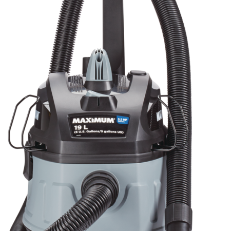 MAXIMUM VFB511B 5.5 Peak HP Portable Wet/Dry Shop Vacuum with Hose and Accessories, 19-L