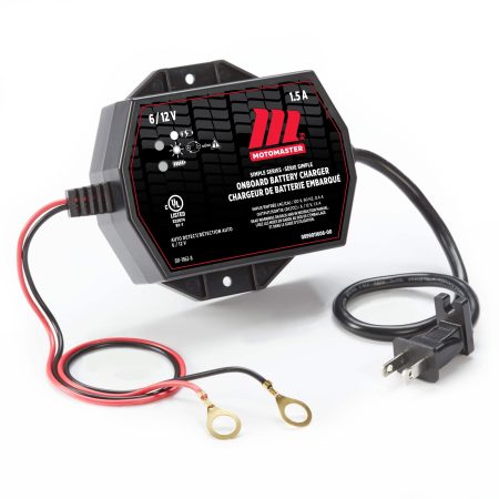 MotoMaster Simple Series Onboard Smart Battery Charger/Maintainer, Fully Automatic, 1.5-Amp, 6V/12V