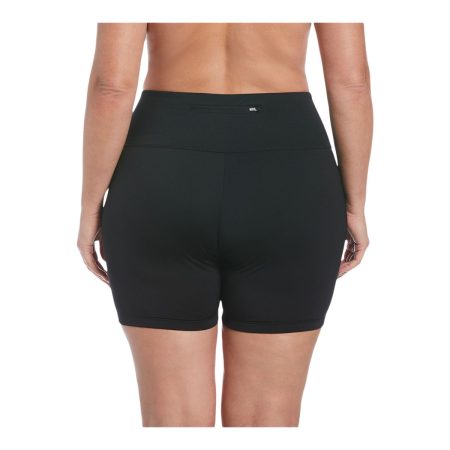 Nike Women's Plus Size Essential 6 Inch Kick Shorts