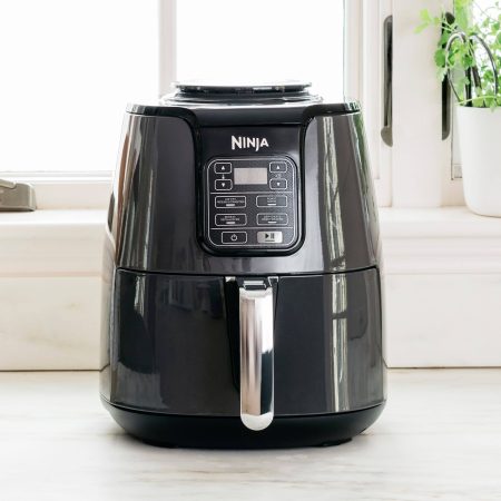 Ninja Single Basket Non-Stick Air Fryer, 4-in-1 Design, 4-qt