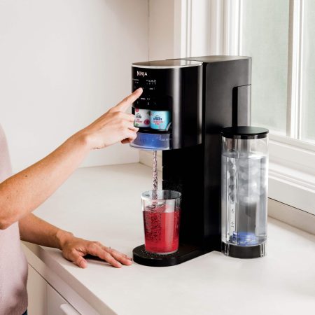 Ninja Thirsti™  Drink System, Soda Maker, Sparkling & Still Drinks, Carbonated Water Machine, Includes 60L CO2 Cylinder & 8 Water Drops, WC1001C