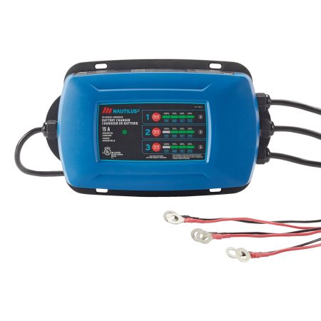 MotoMaster Nautilus 3-Bank Onboard Smart Battery Charger/Maintainer, Fully Automatic, 15-Amp, 12V