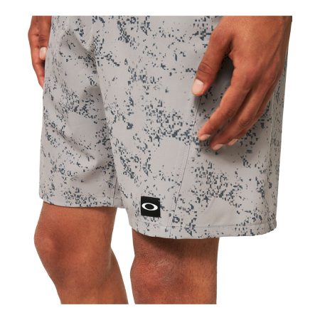 Oakley Men's Reduct Hybrid Shorts