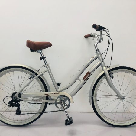 Raleigh Café Comfort Bike,  26-in, Silver