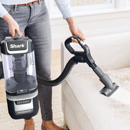 Shark Lift-Away with PowerFins HairPro & Odor Neutralizer Corded Upright Vacuum