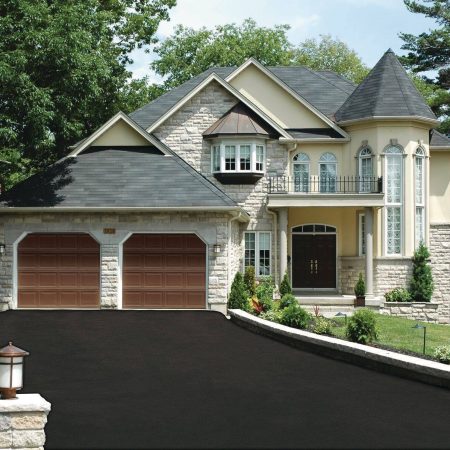 Rust-Oleum 15-Year Ultimate Asphalt Driveway Sealer, 1000 sq. ft Coverage, Ultra Black, 17-L