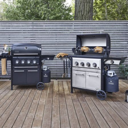 Vermont Castings Vanguard XE 4-Burner Stainless Steel Convertible Propane Gas BBQ Grill