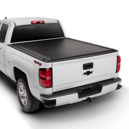 Lund Retractable Tonneau Cover